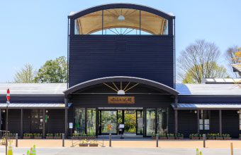 由布院駅アートホール